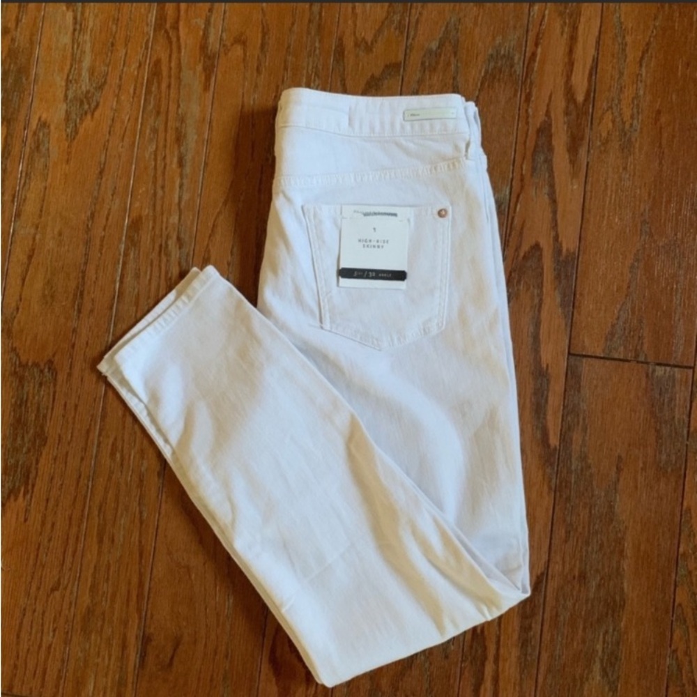 Pilcro and The Letterpress Anthropologie white High Rise Skinny Jeans